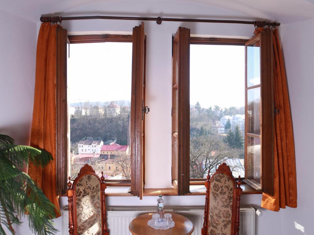 Hotel Zlaty Kohout Mlada Boleslav Exterior photo